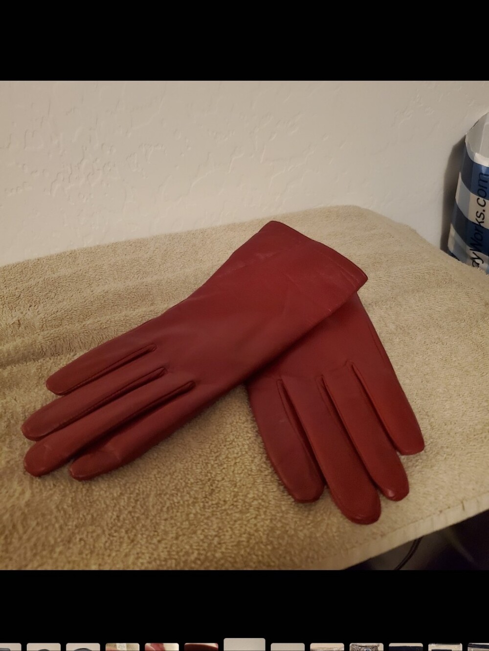 Merona Women's Burgundy Leather Gloves